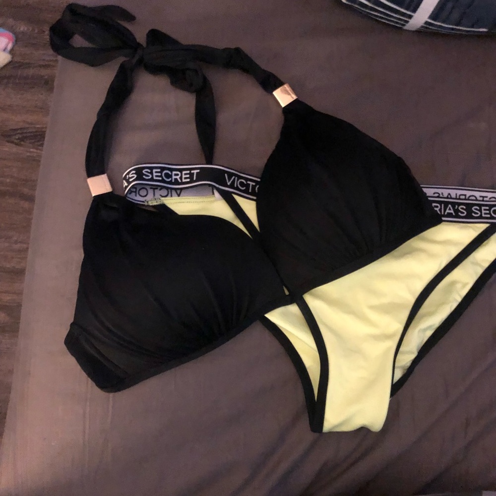 Victoria’s Secret Cheeky Bikini